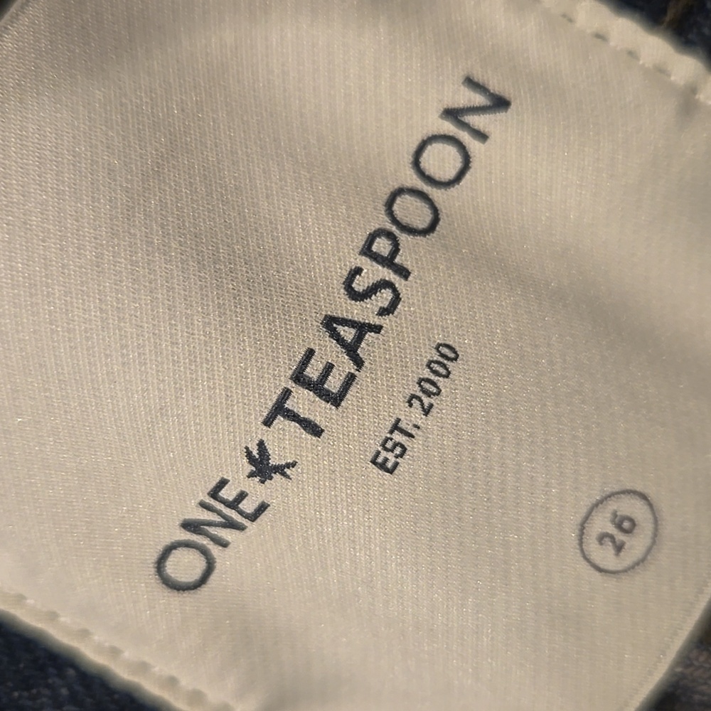 NWT! One Teaspoon Marlons Denim Shorts 26 - Picture 8 of 10